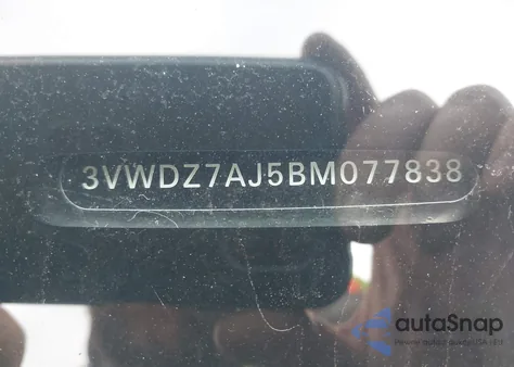 2011 Volkswagen Jetta 2.5L Se from USA, damaged, VIN 3VWDZ7AJ5BM077838